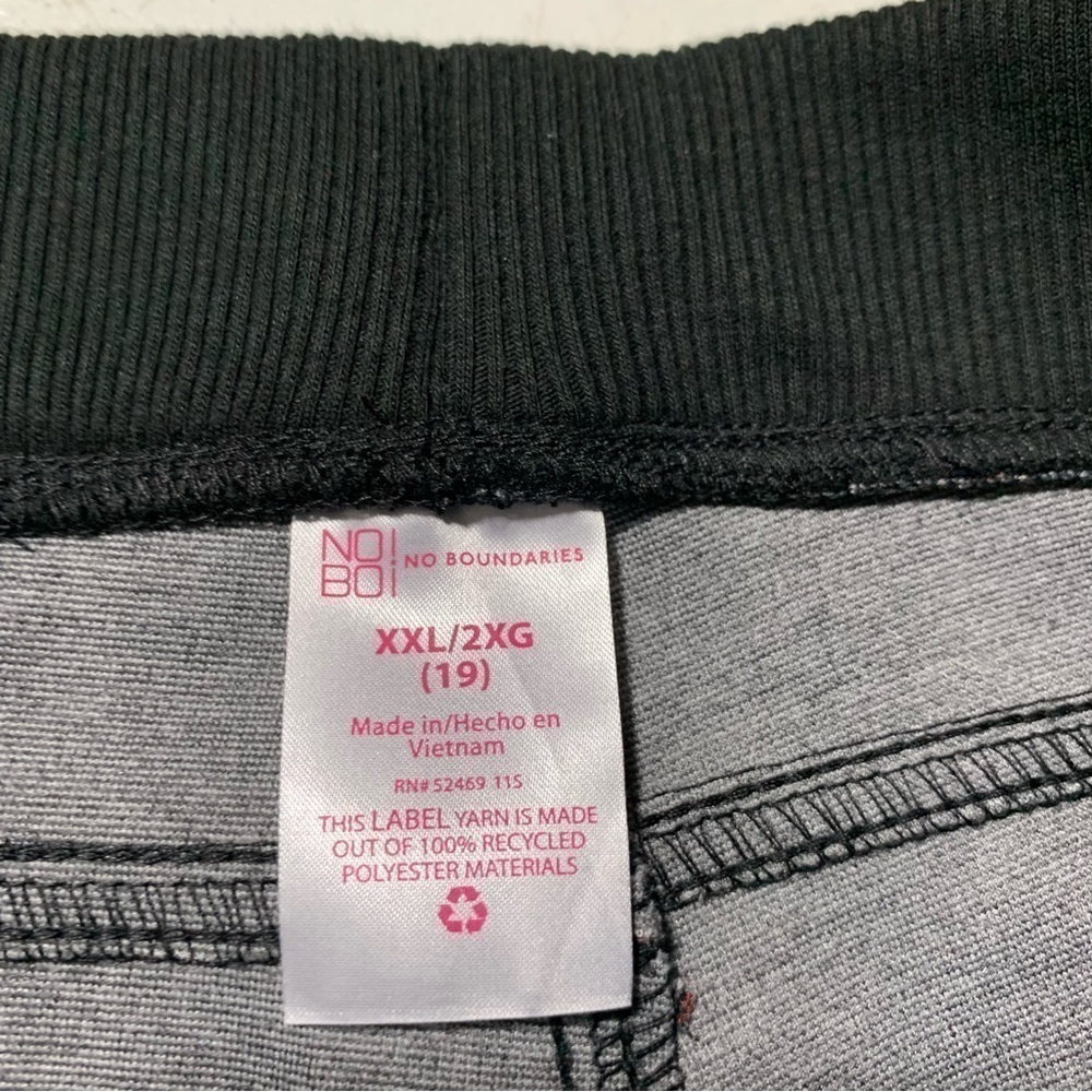 New NOBO Juniors Ponte Mid Rise Jeggings size 19 Red black BNWT - Picture 3 of 4